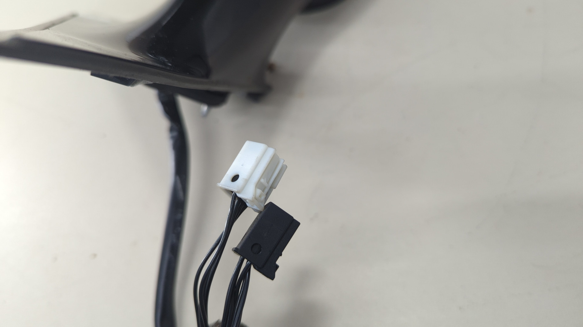 Зеркало левое электрическое