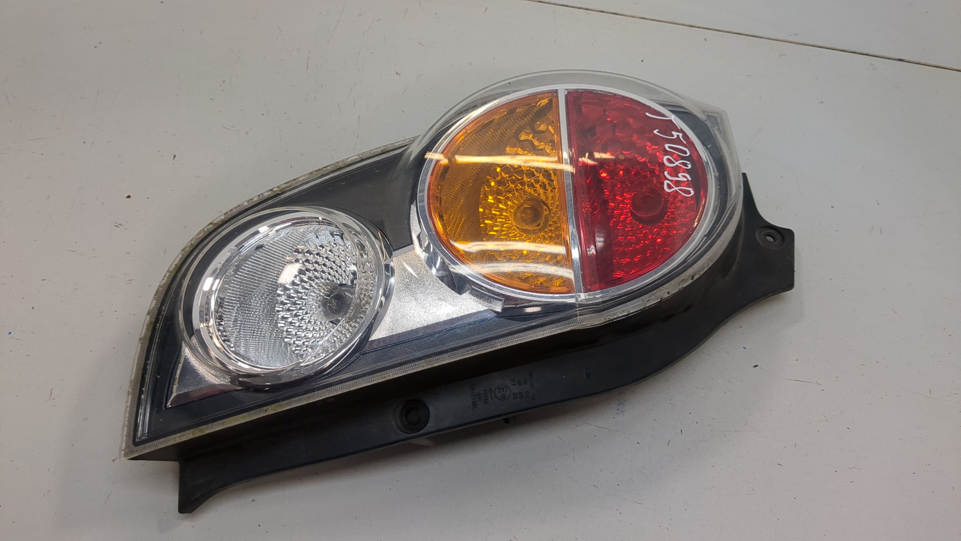 Фонарь задний левый