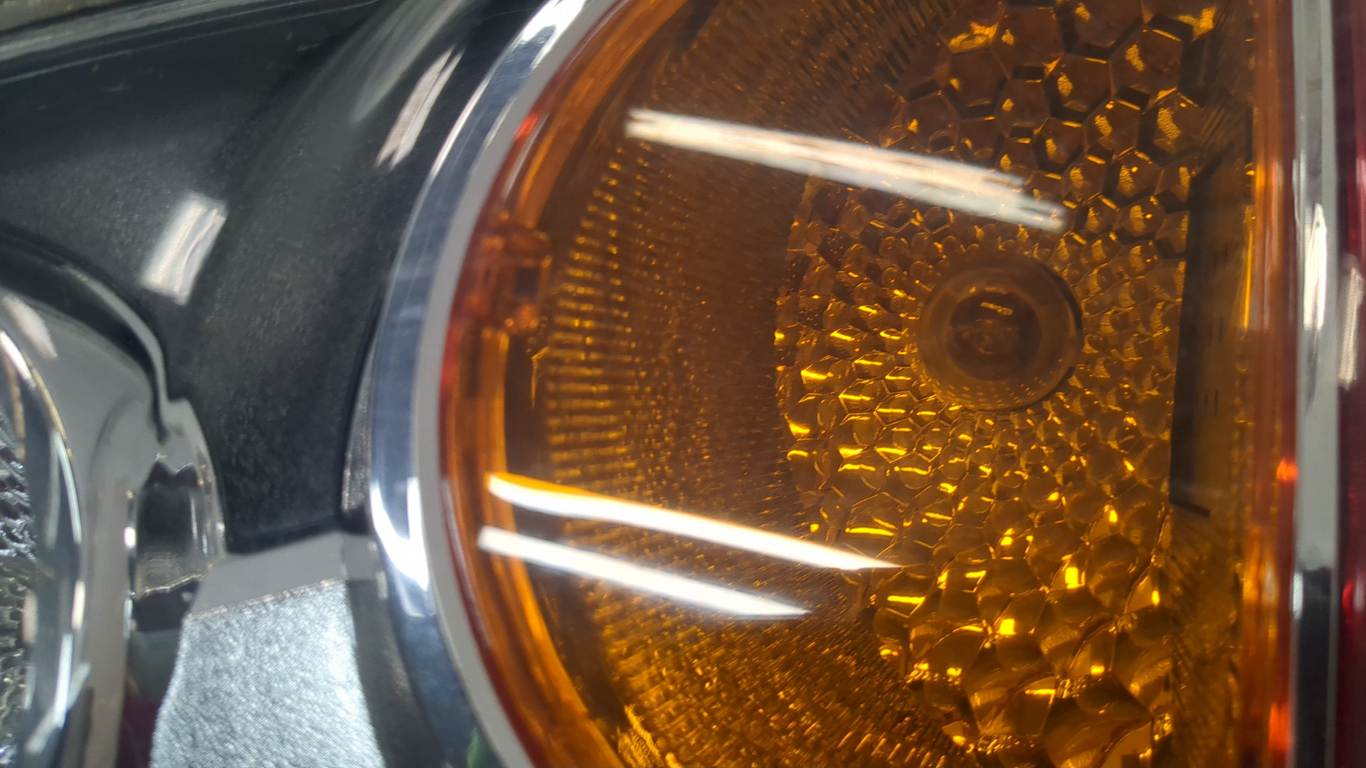 Фонарь задний левый