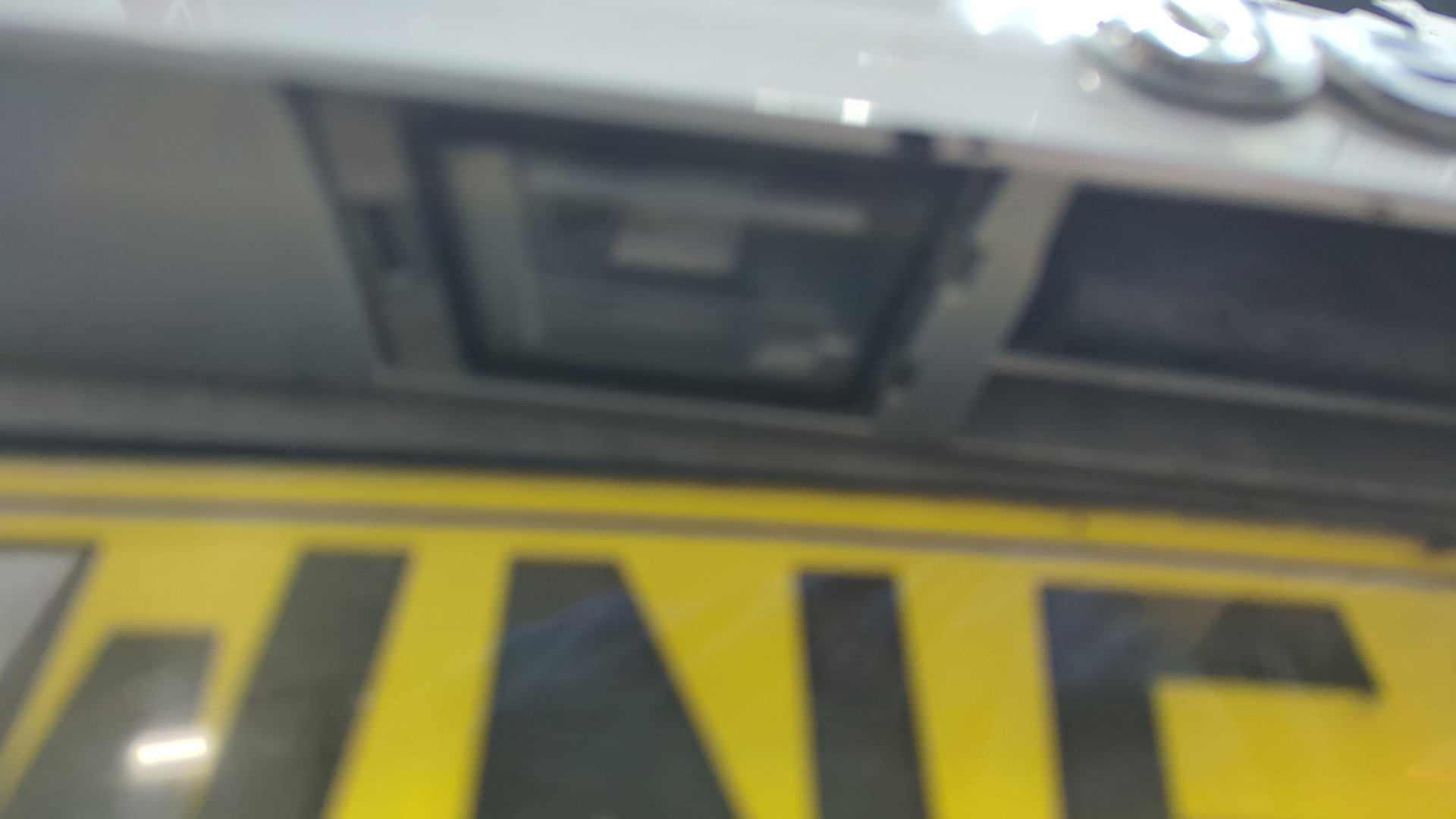 Дверь багажника