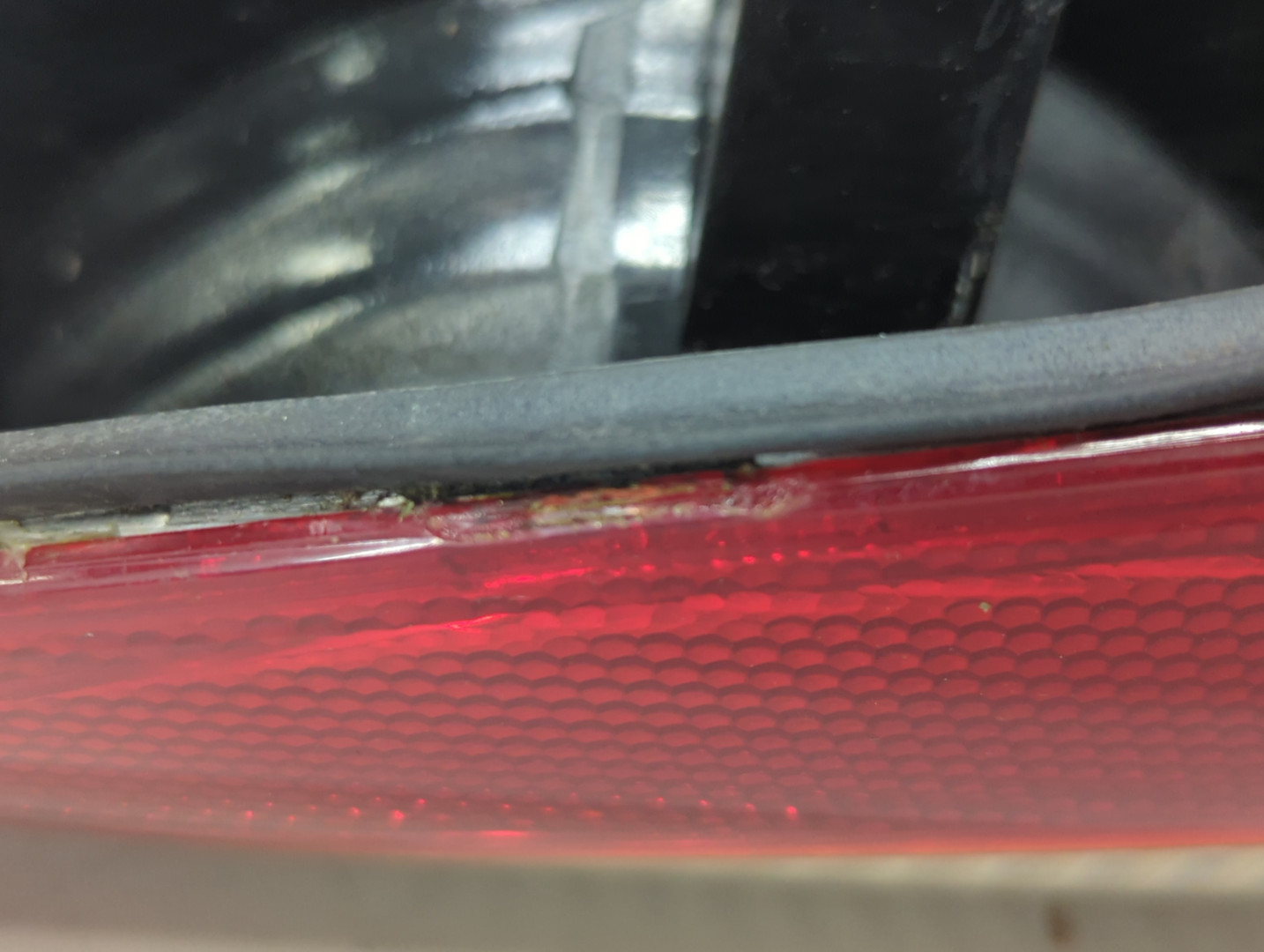 Фонарь задний левый