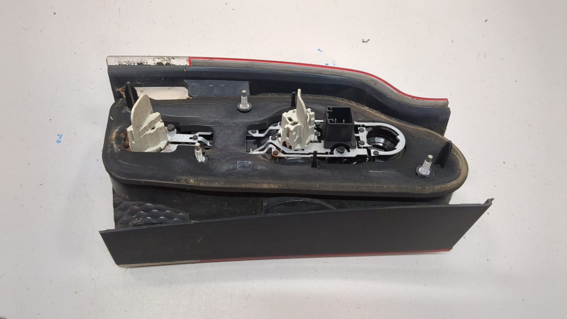 Фонарь задний правый