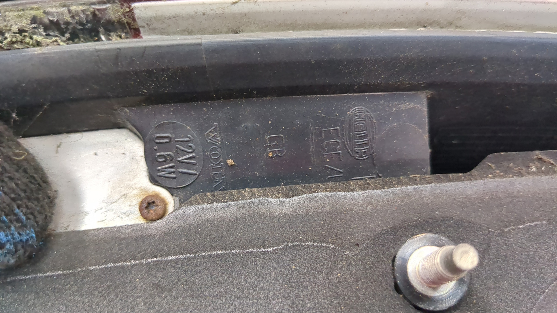 Фонарь задний правый