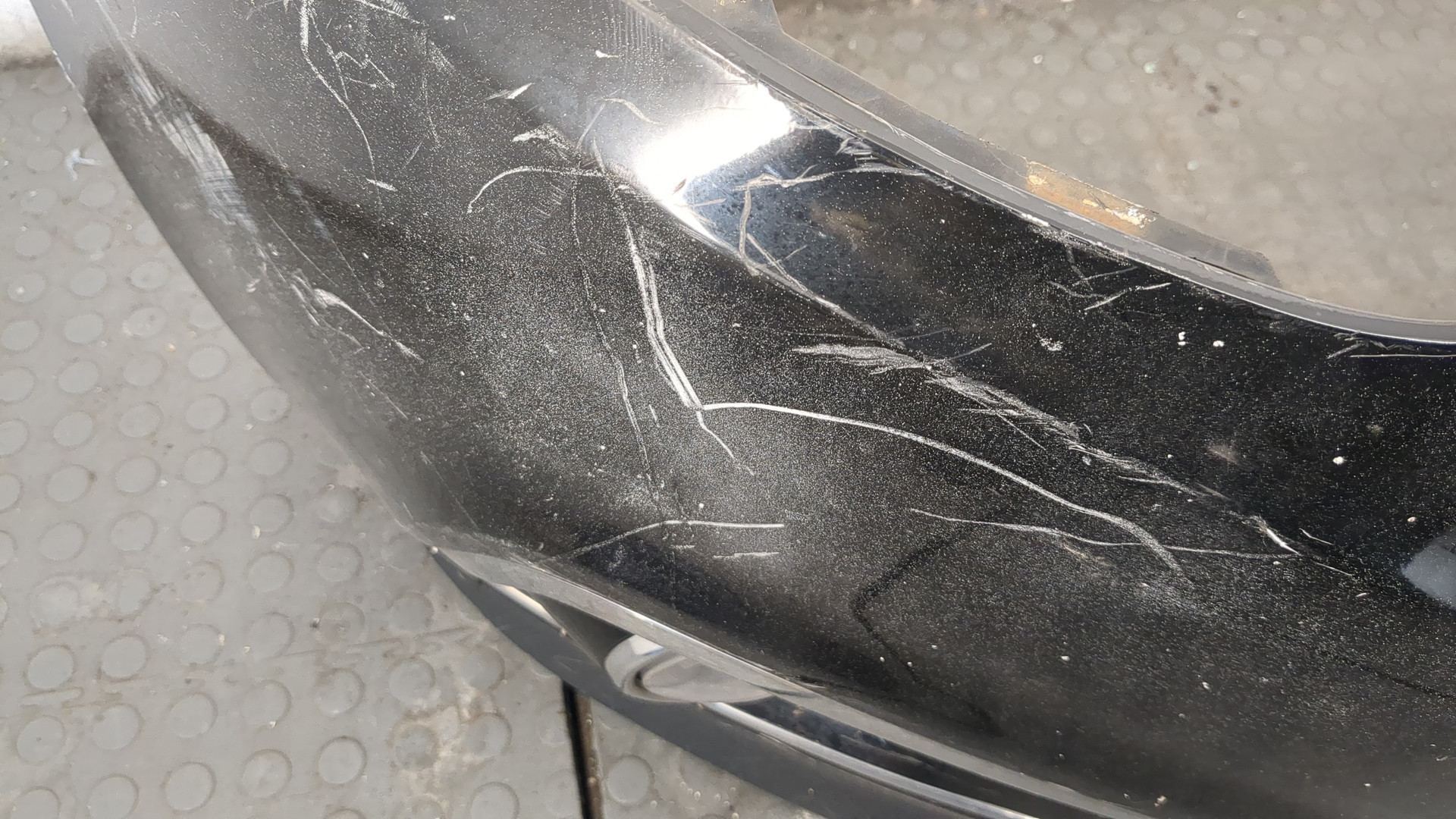 Бампер передний