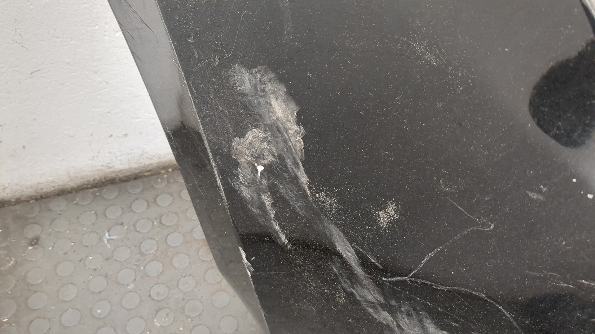 Бампер передний