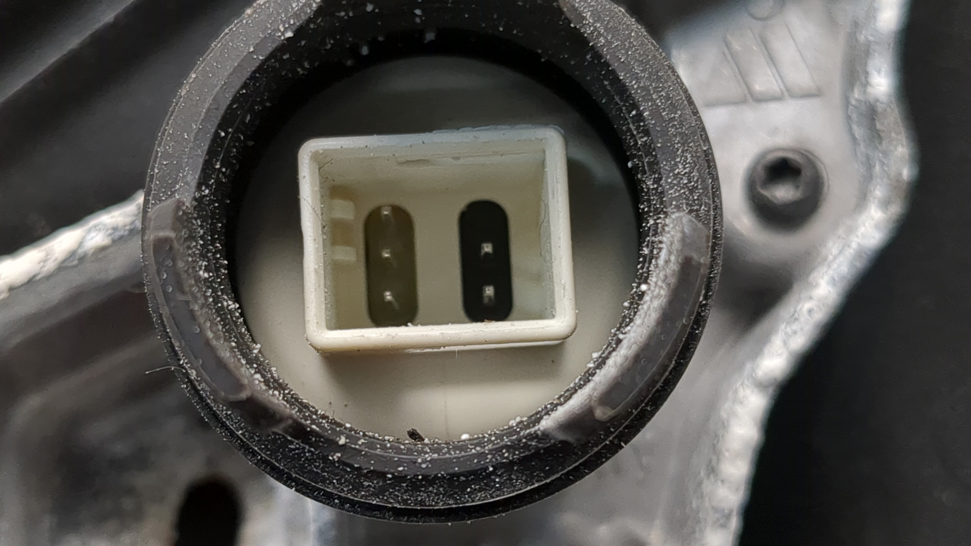 Зеркало правое электрическое