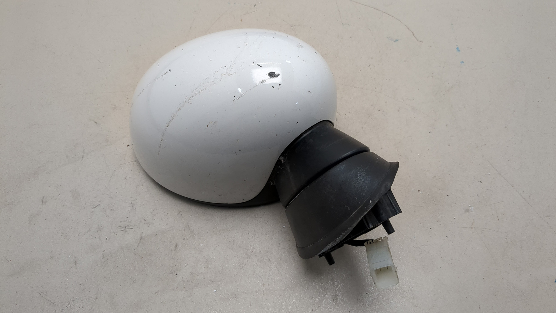 Зеркало правое электрическое