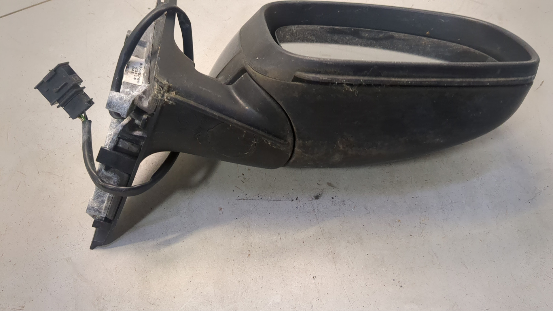 Зеркало правое электрическое