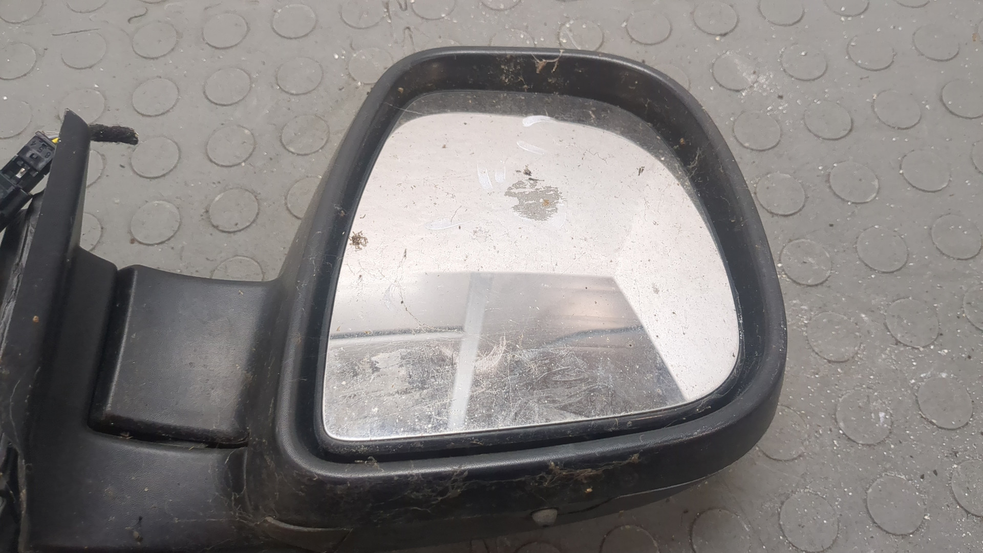 Зеркало правое электрическое