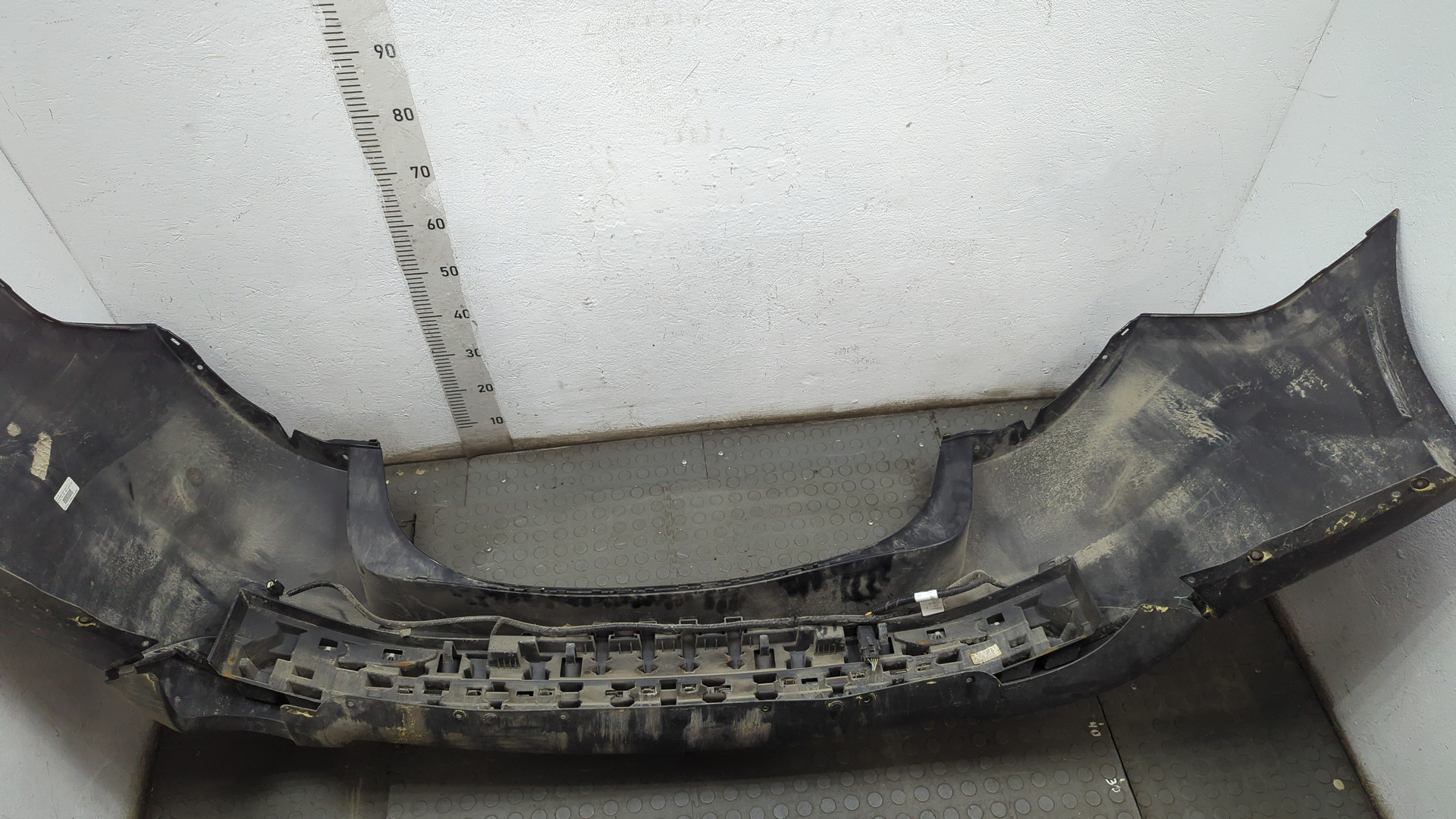 Бампер задний