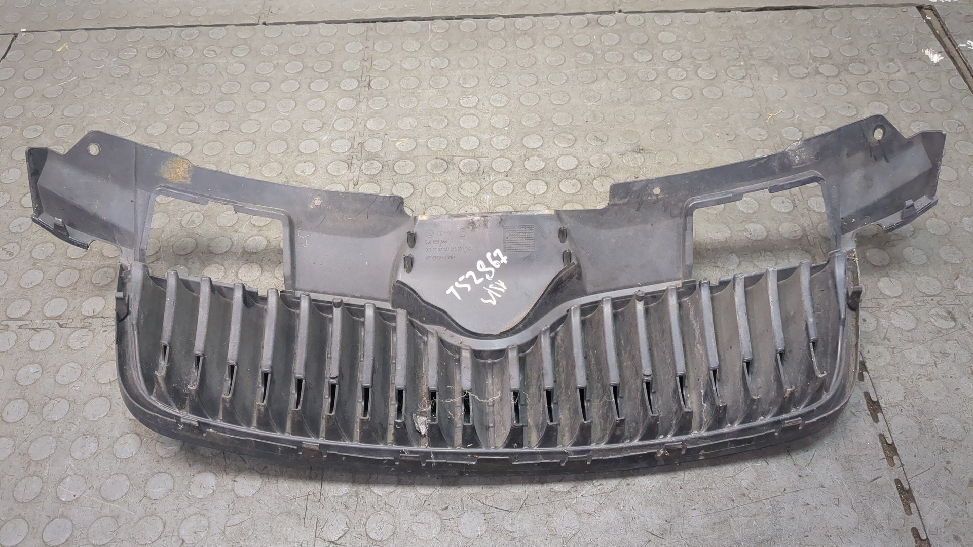 Решетка радиатора