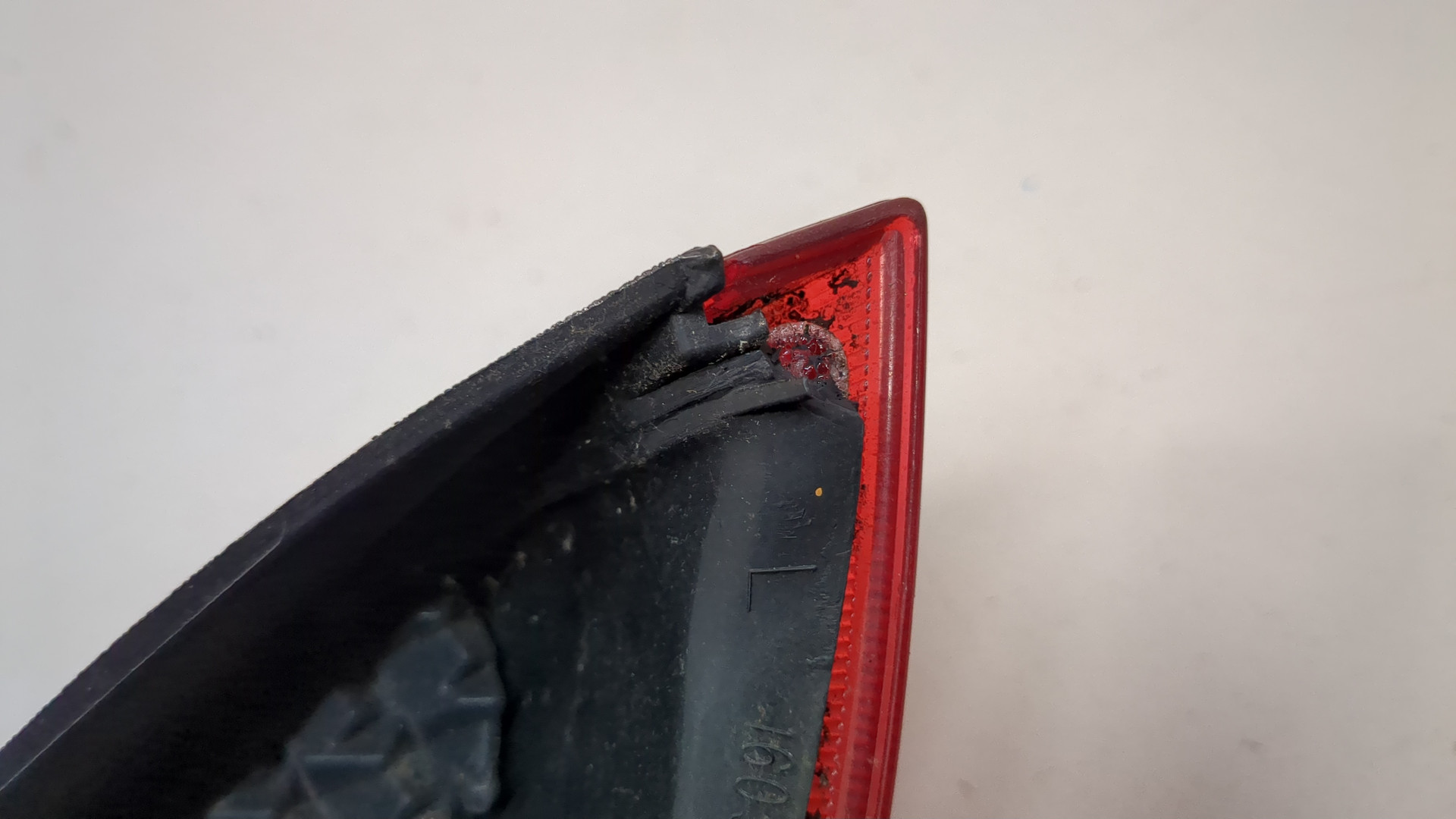 Фонарь задний левый