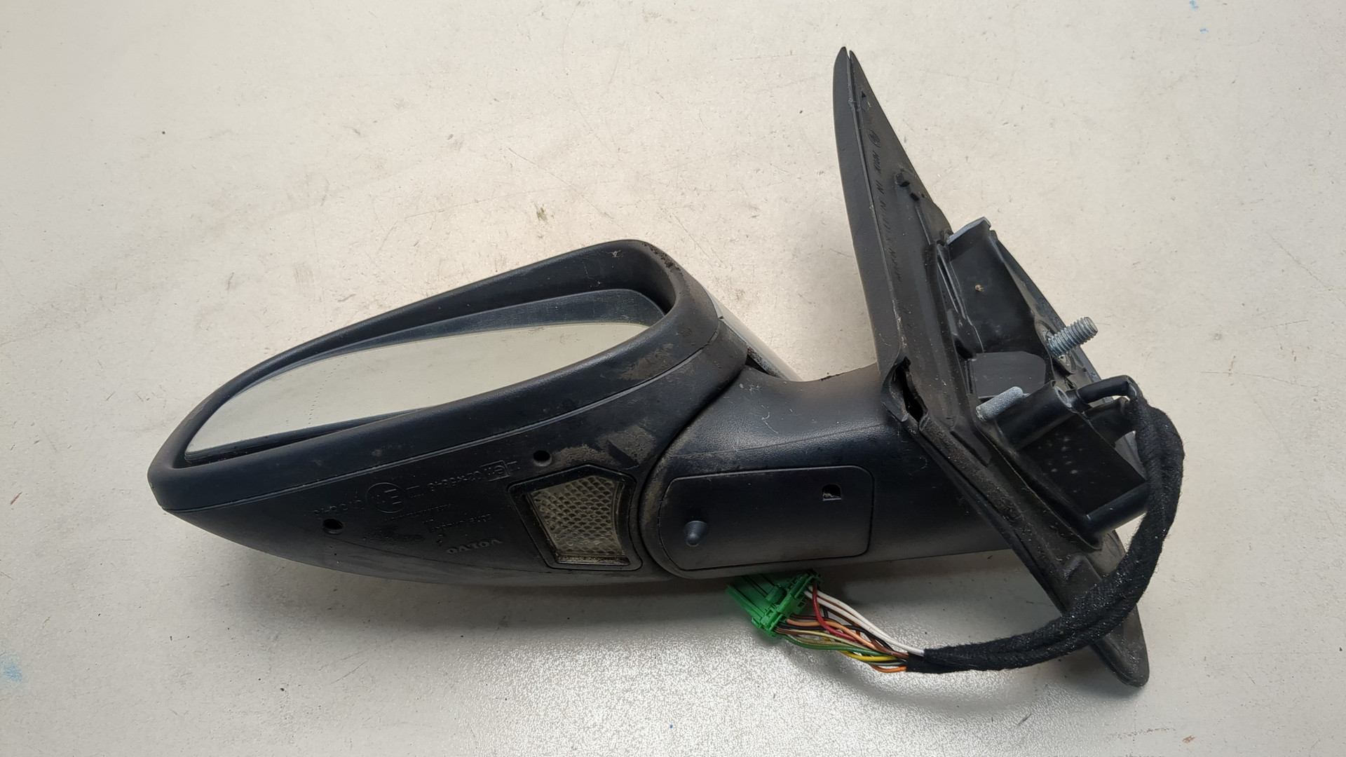 Зеркало левое электрическое