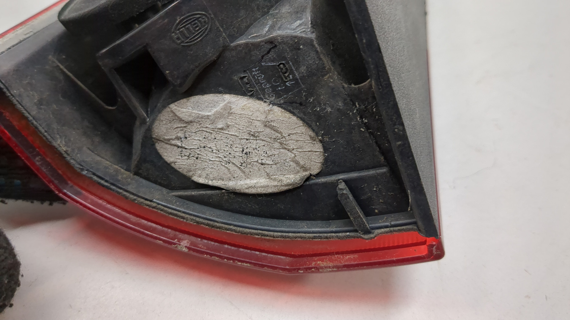 Фонарь задний правый