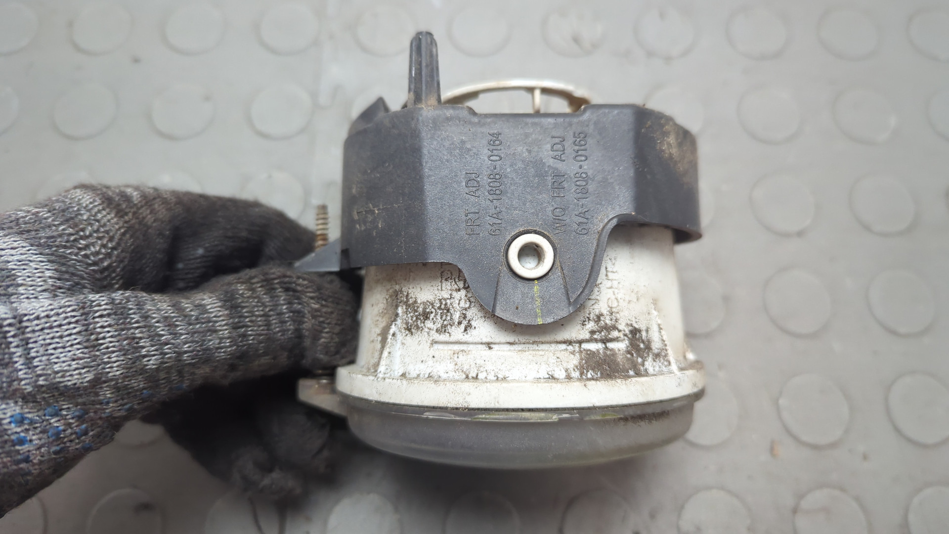 Фара противотуманная правая