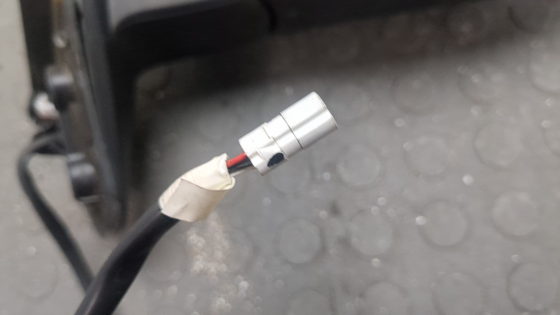 Зеркало правое электрическое