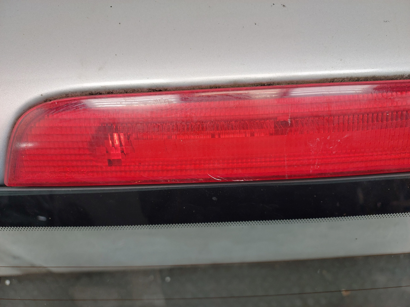 Дверь багажника