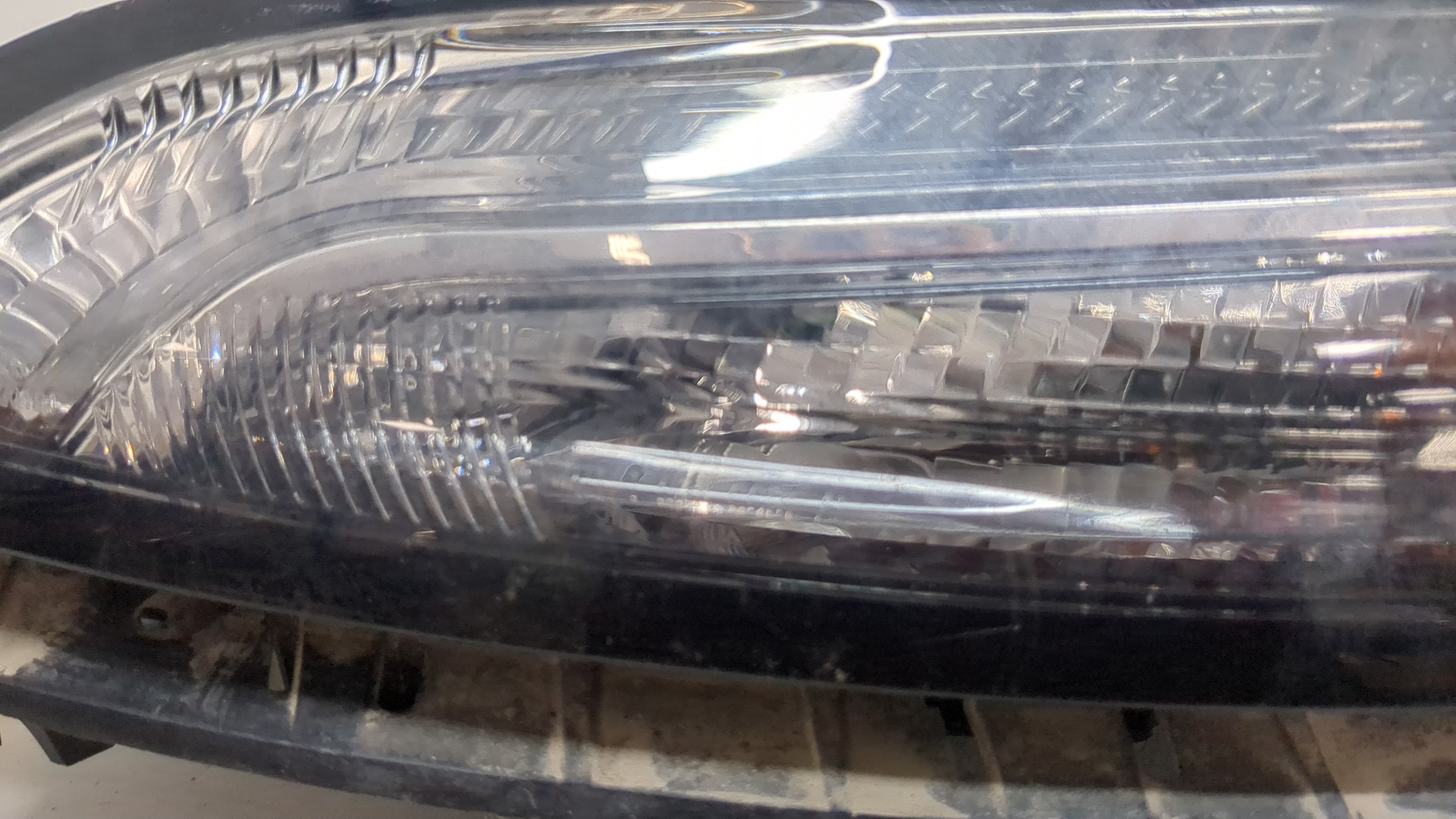 Фара дневного света левая (ходовые огни)