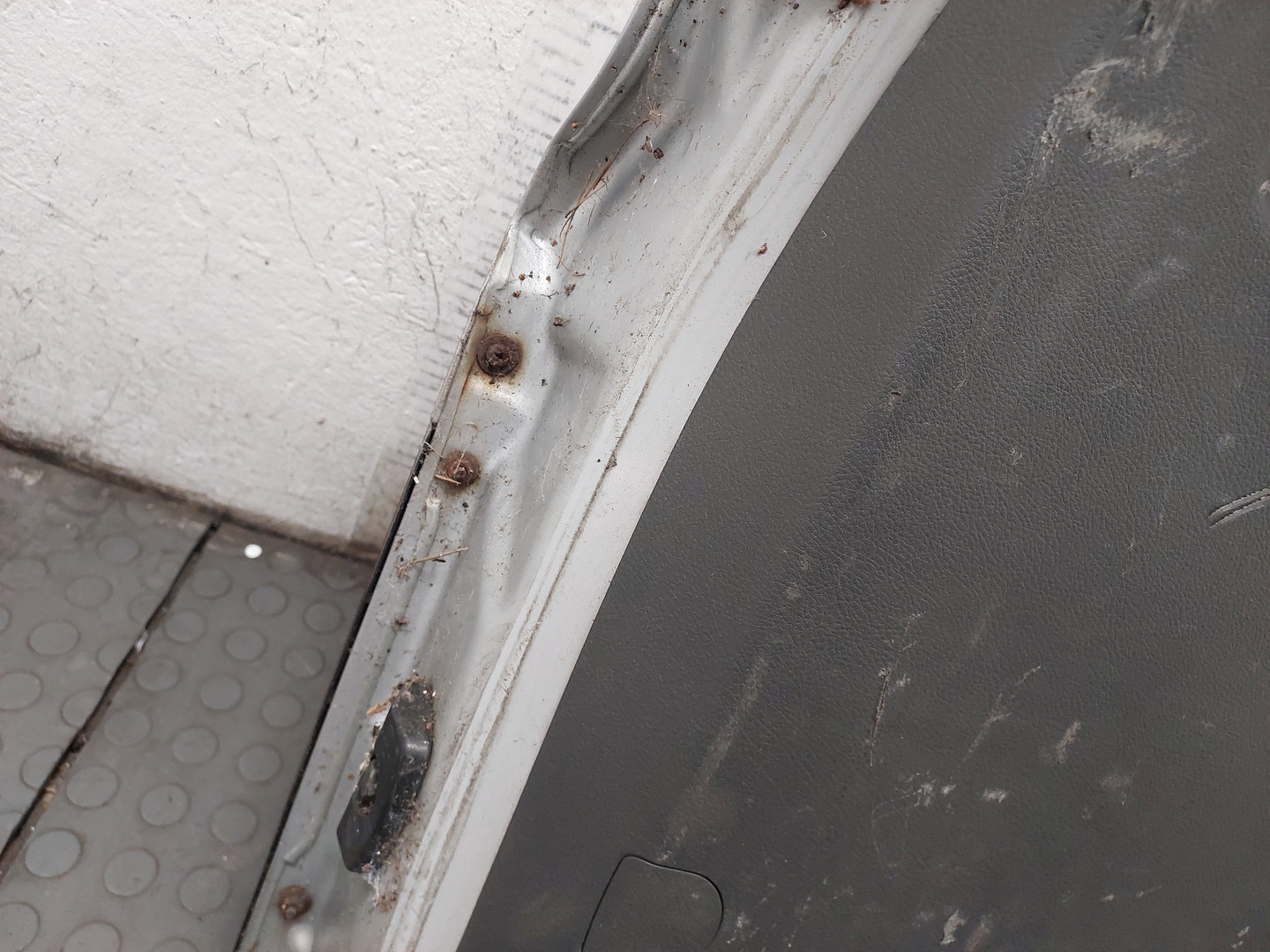 Дверь багажника