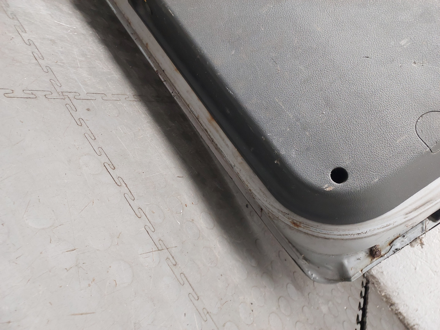 Дверь багажника