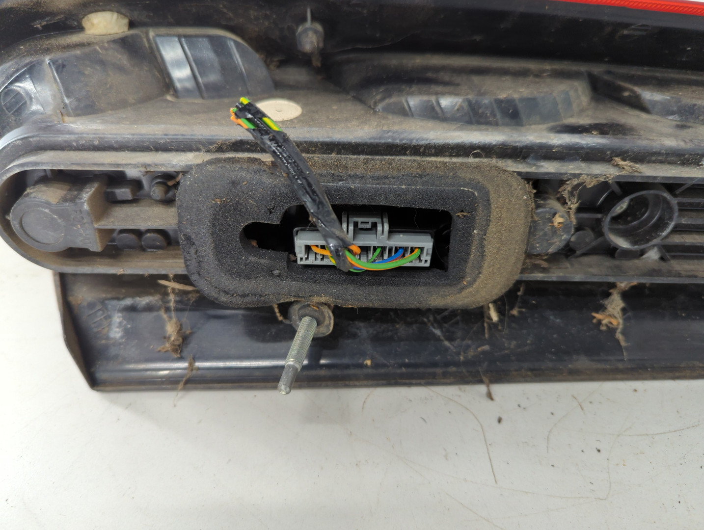 Фонарь задний правый