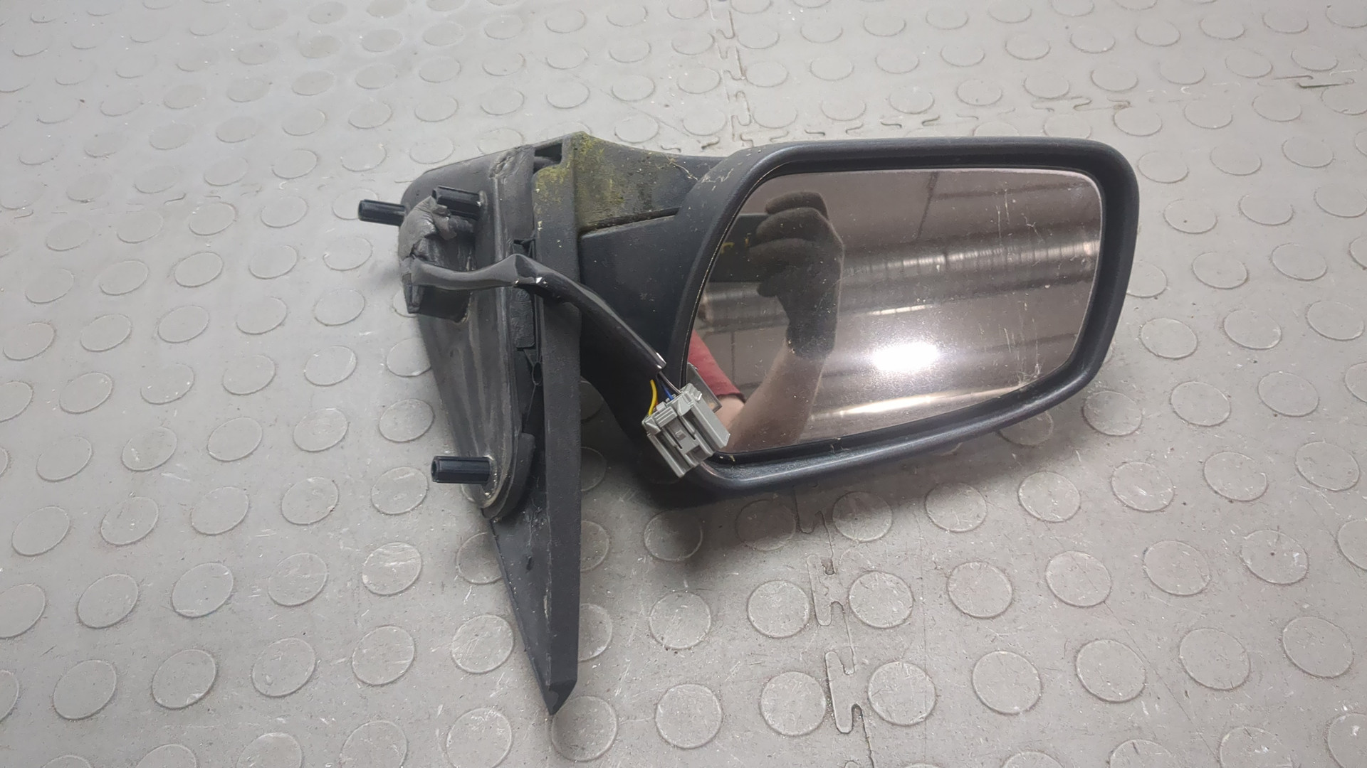 Зеркало левое электрическое