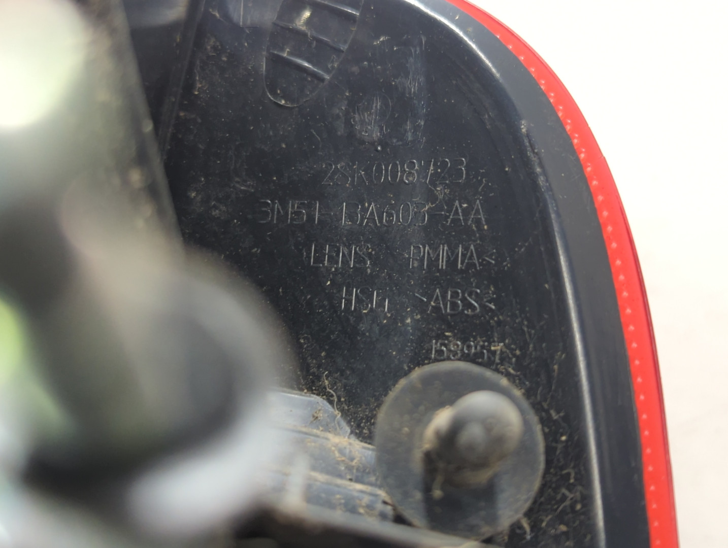 Фонарь задний левый