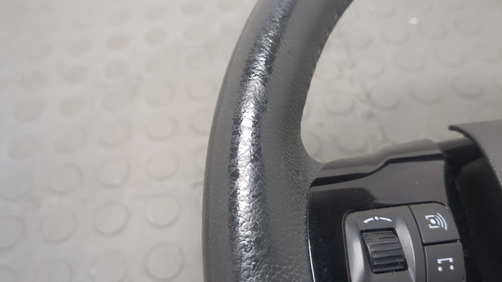 Рулевое колесо (руль)