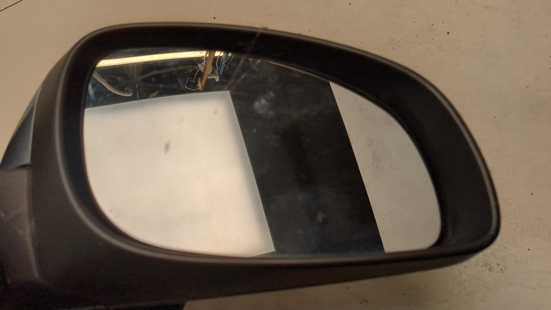 Зеркало правое электрическое