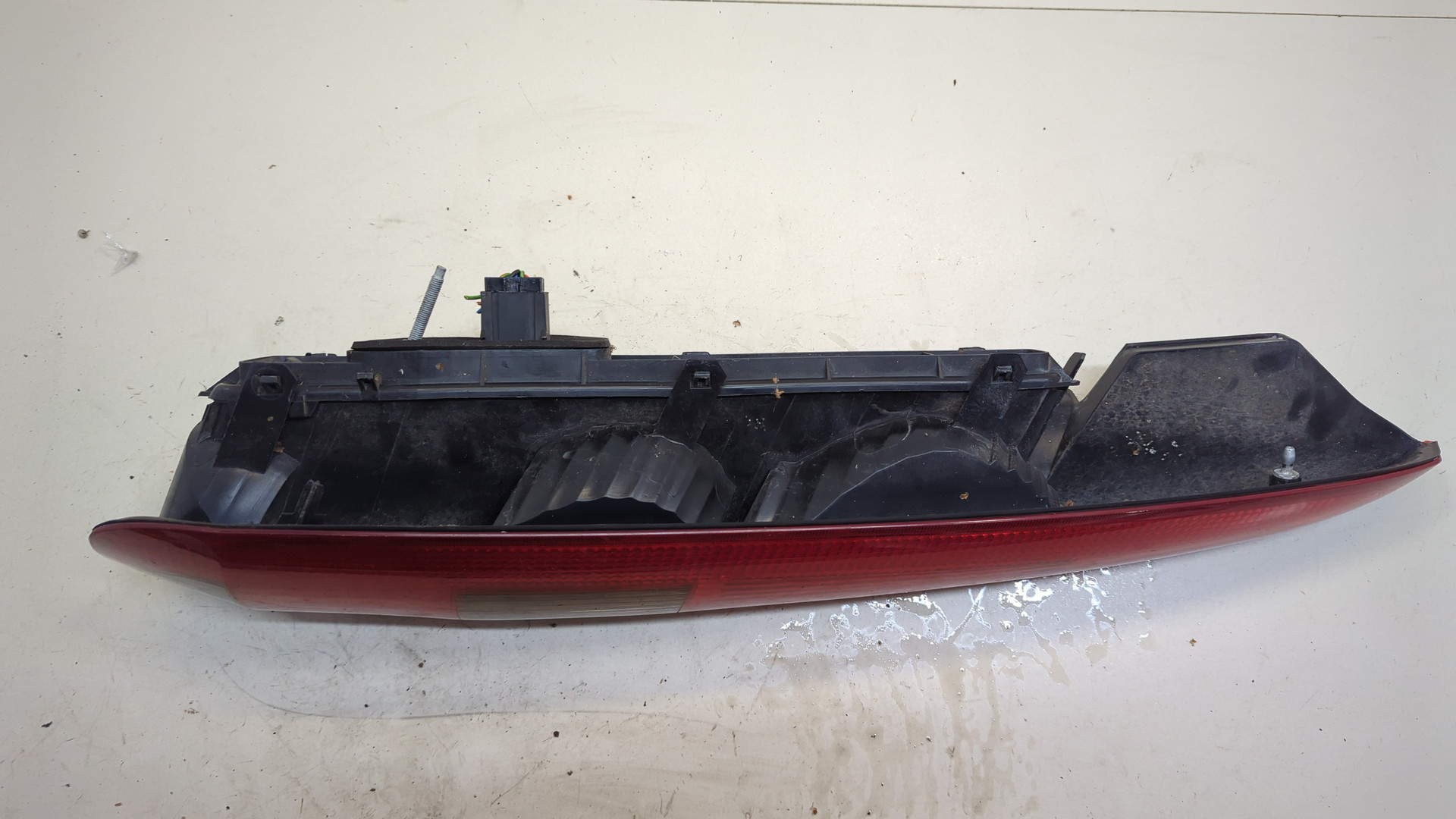 Фонарь задний левый