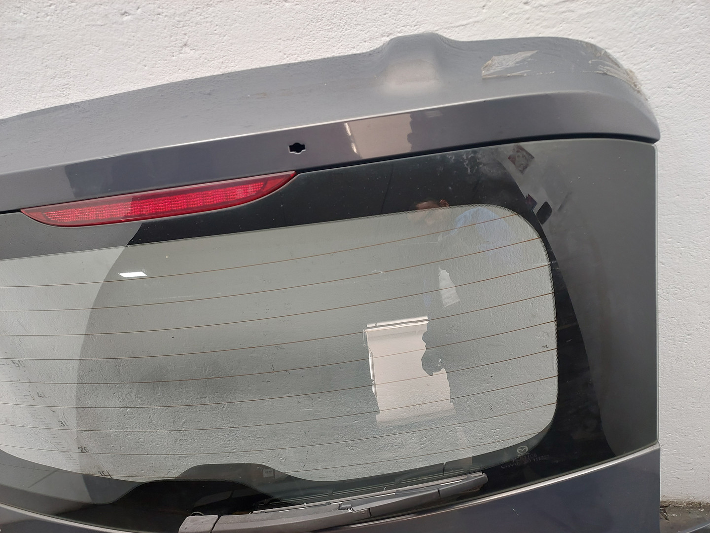 Дверь багажника