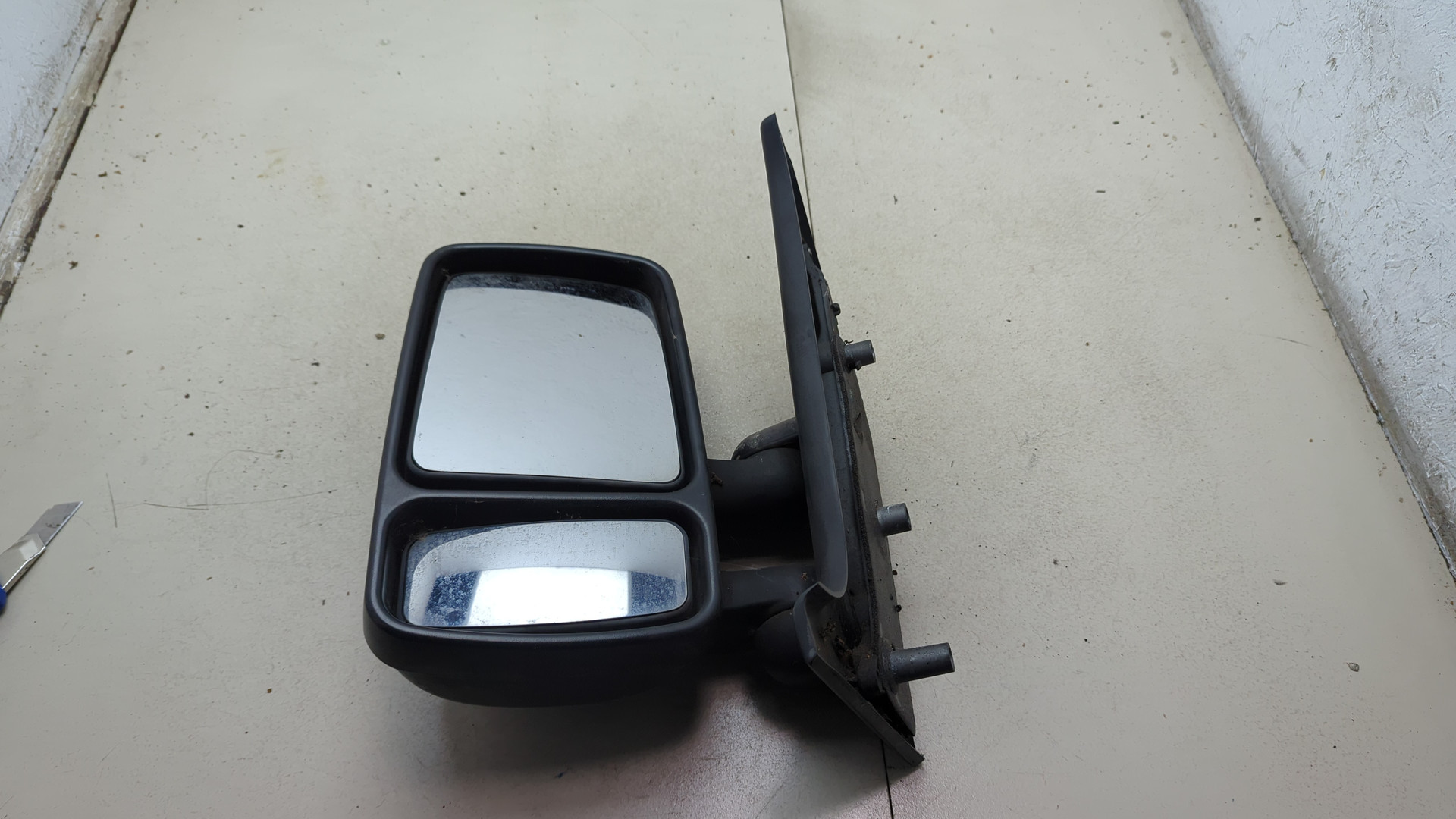 Зеркало левое электрическое