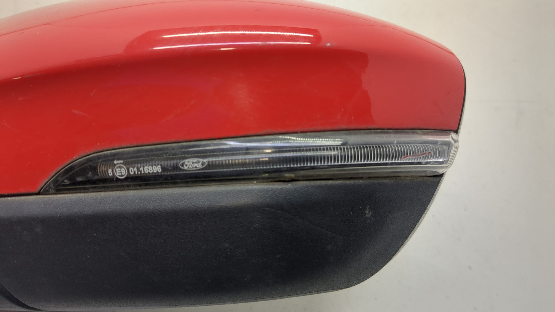 Зеркало левое электрическое