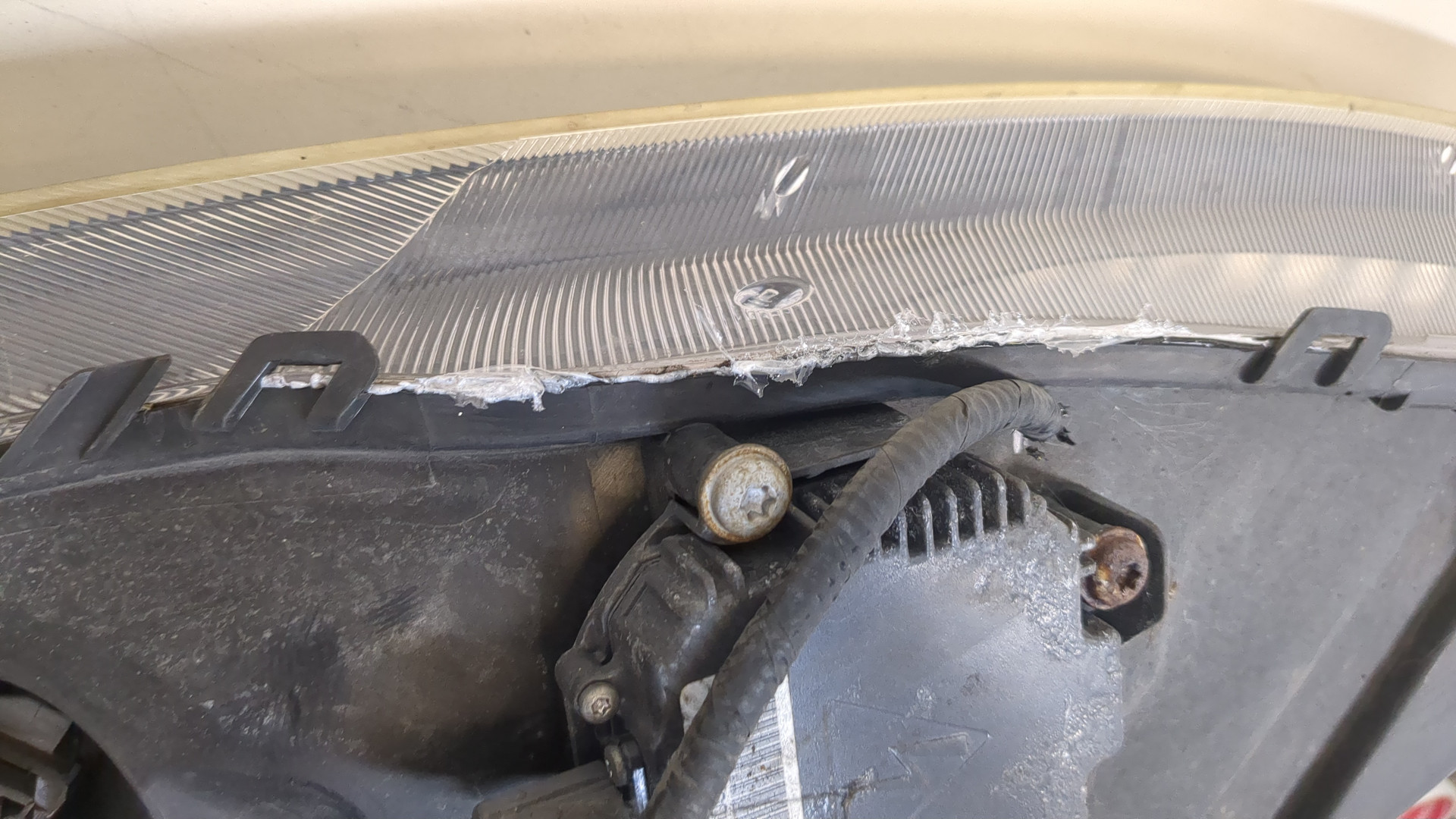 Фара правая