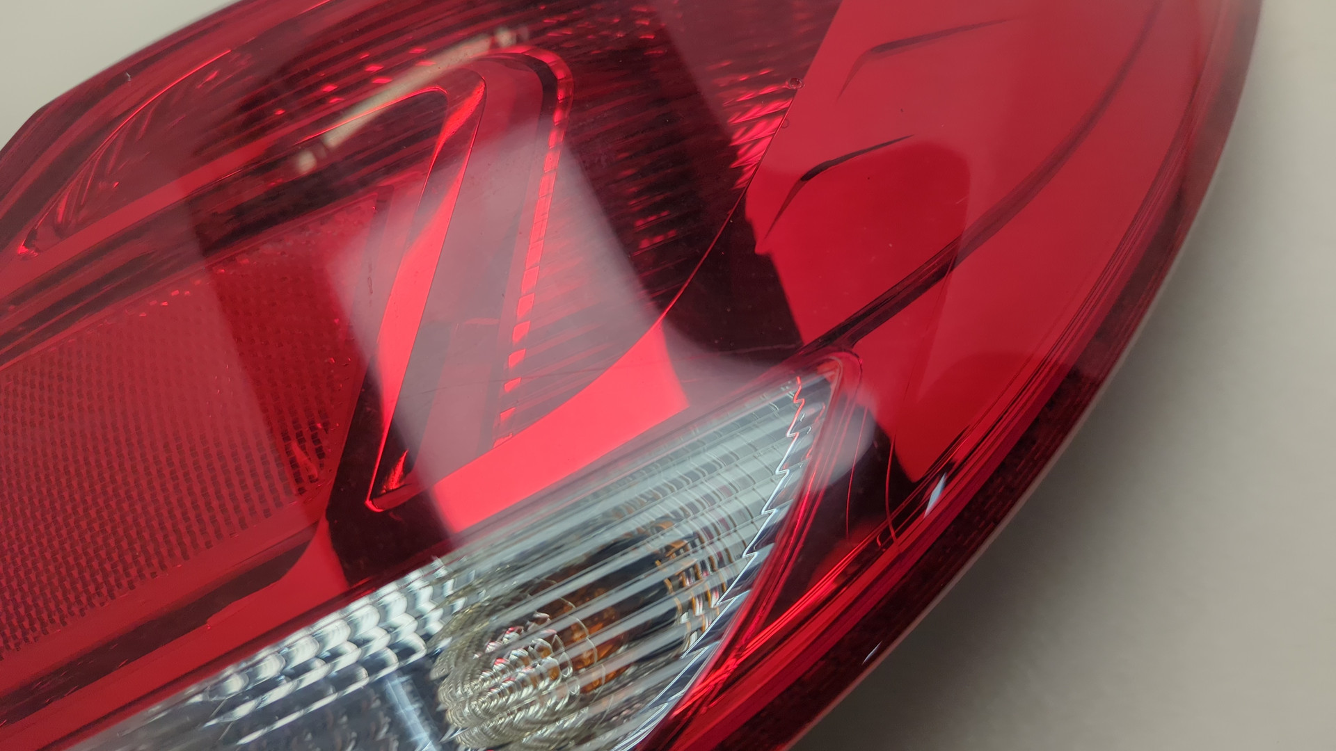 Фонарь задний правый