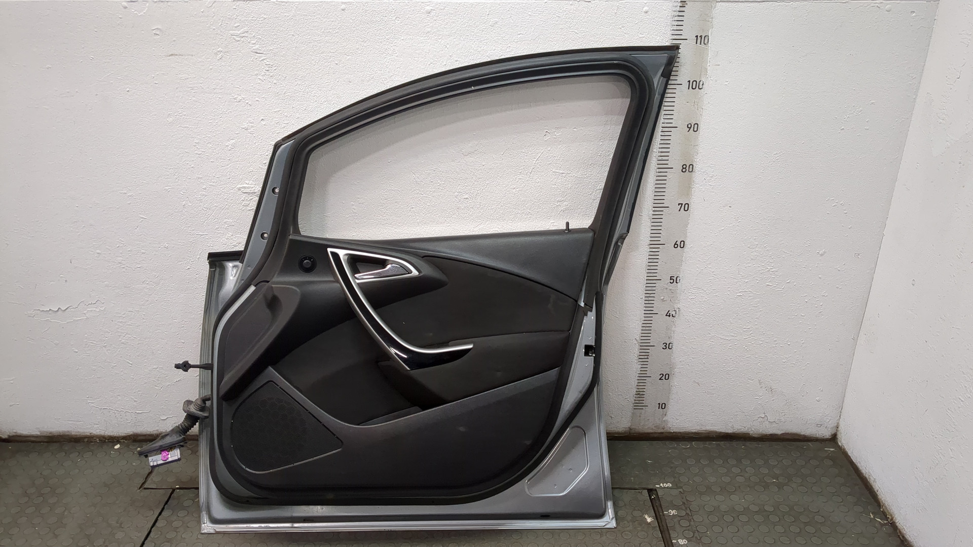 Дверь передняя правая