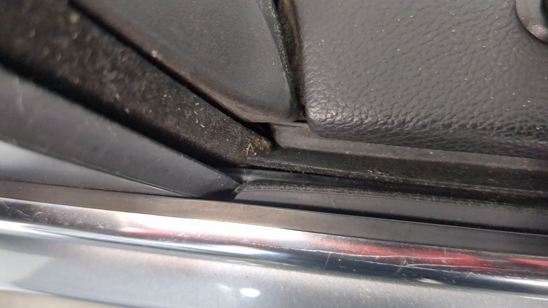 Дверь передняя правая