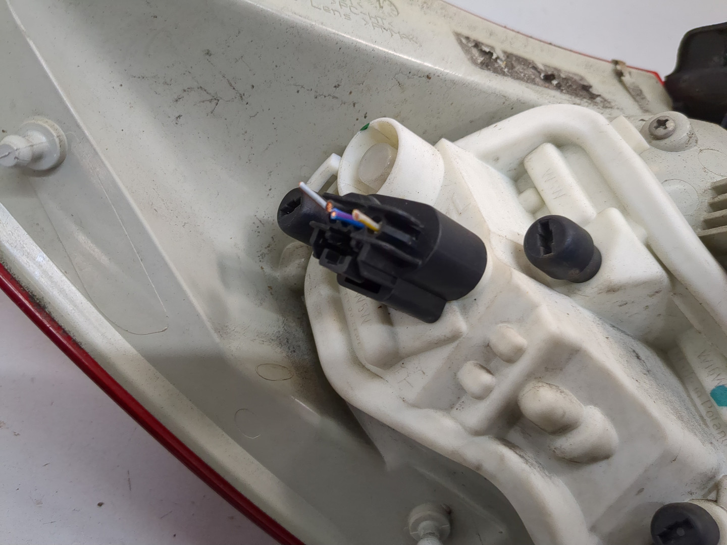 Фонарь задний правый