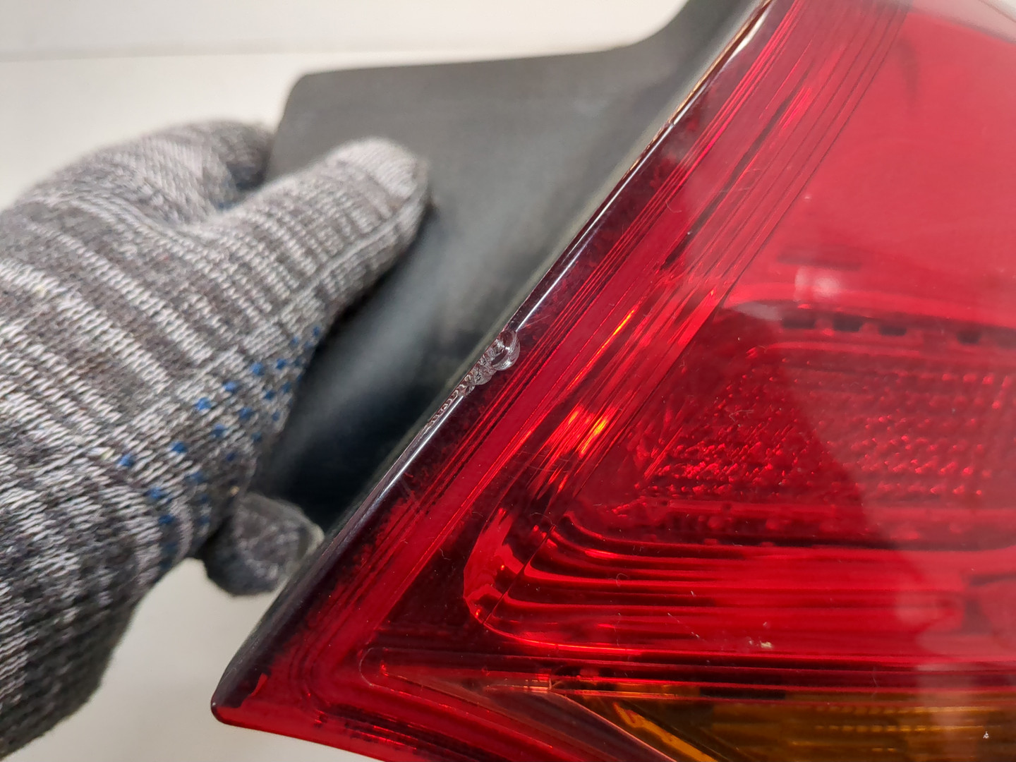 Фонарь задний правый