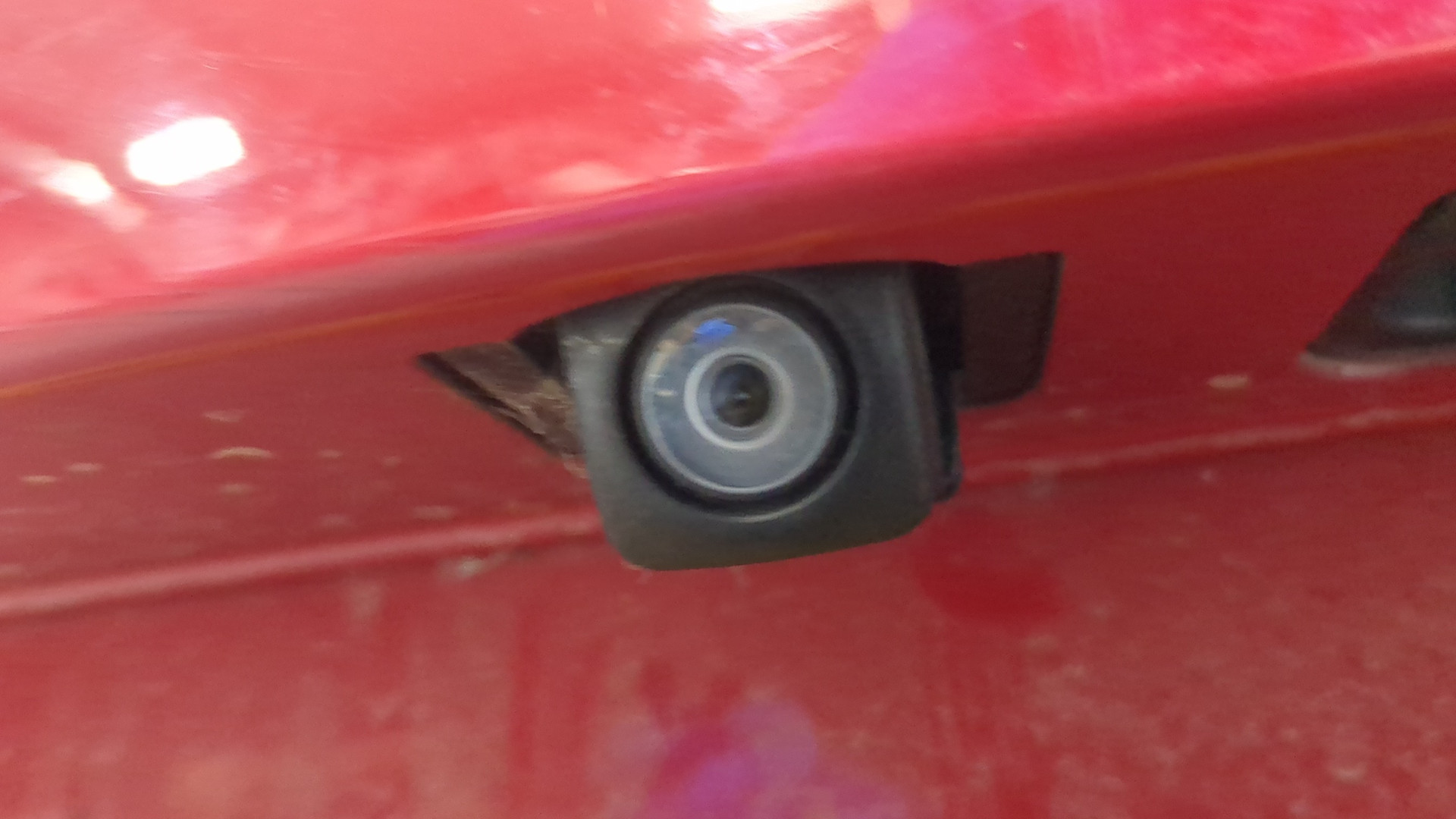 Дверь багажника