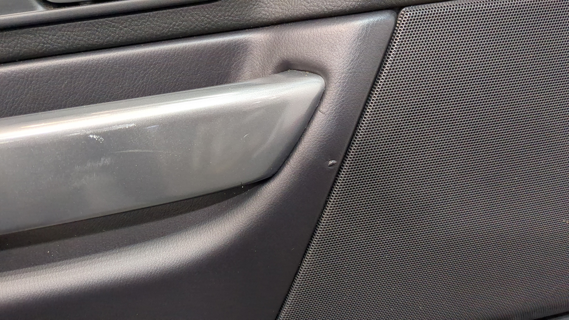 Дверь задняя левая