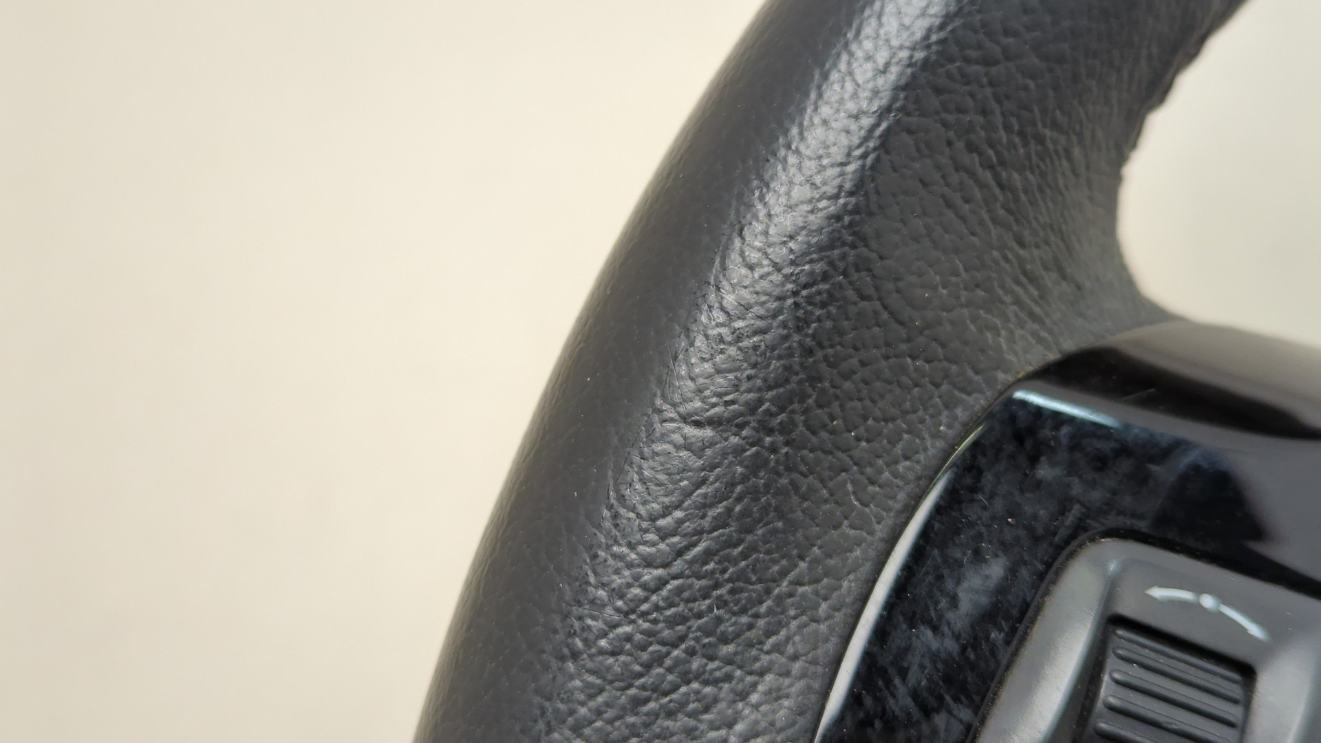 Рулевое колесо (руль)