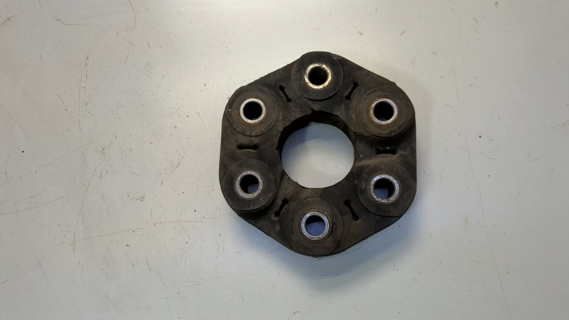 Муфта эластичная карданного вала