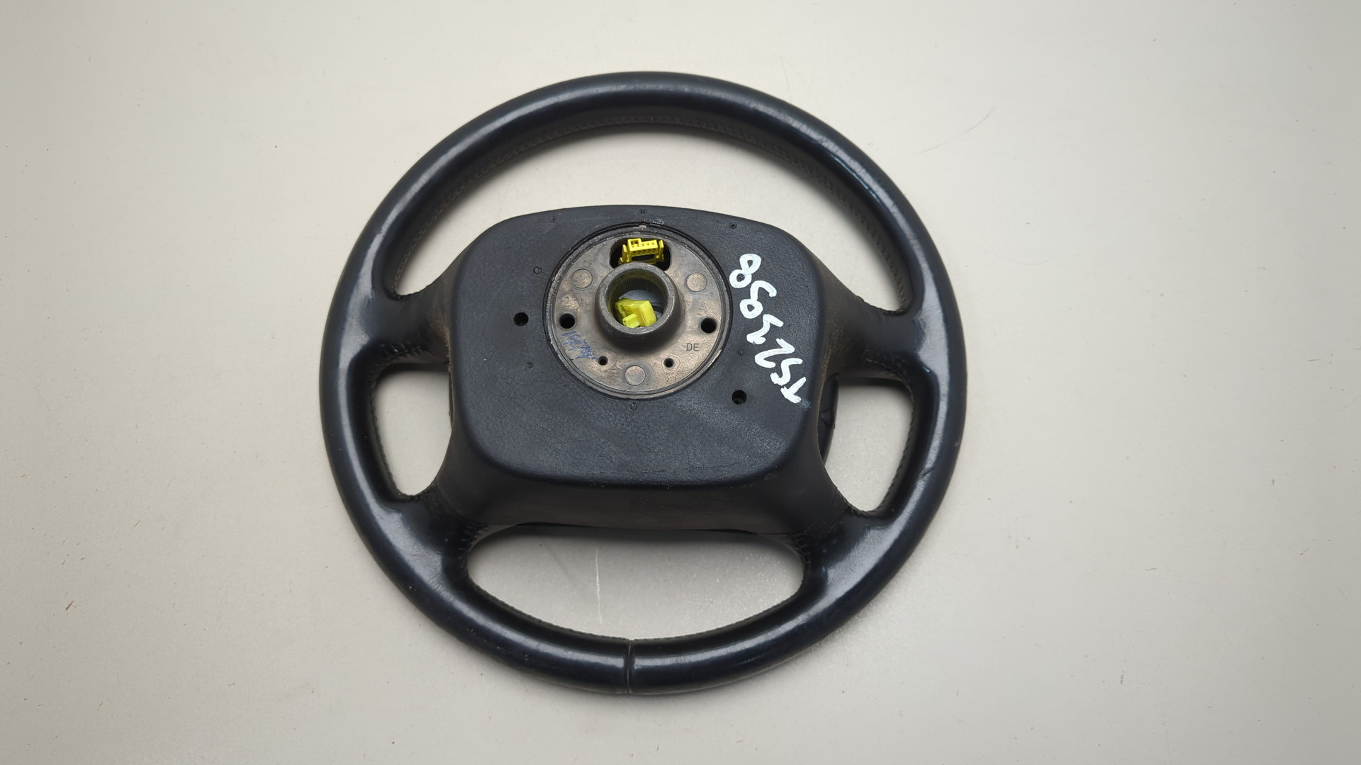 Рулевое колесо (руль)