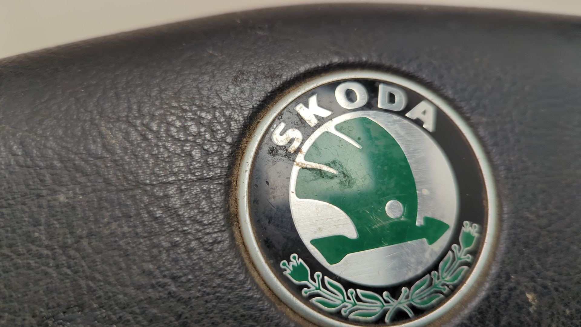 Рулевое колесо (руль)