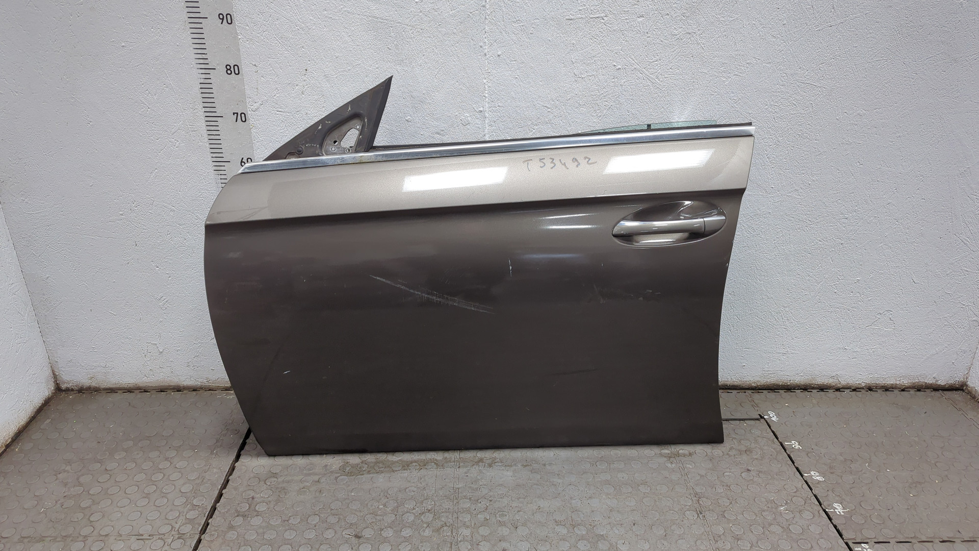 Дверь передняя левая