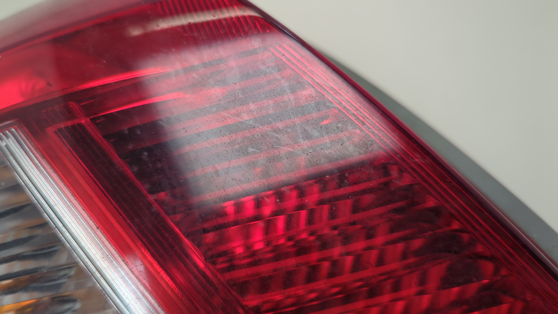 Фонарь задний левый