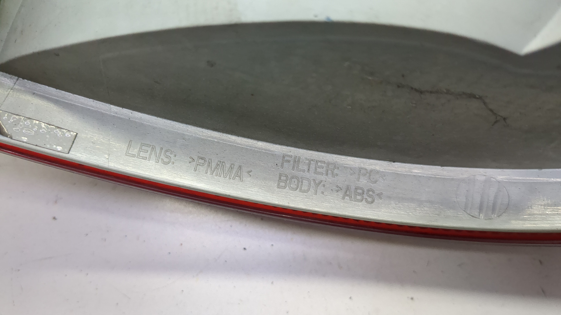 Фонарь задний левый