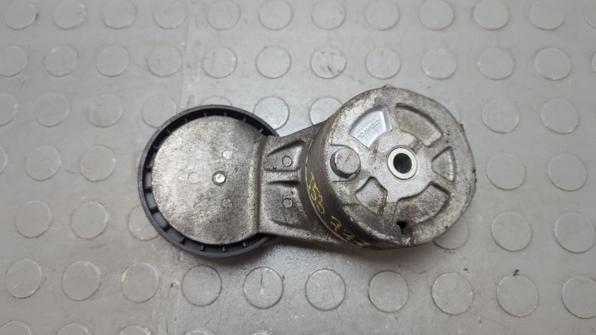 Натяжитель ремня