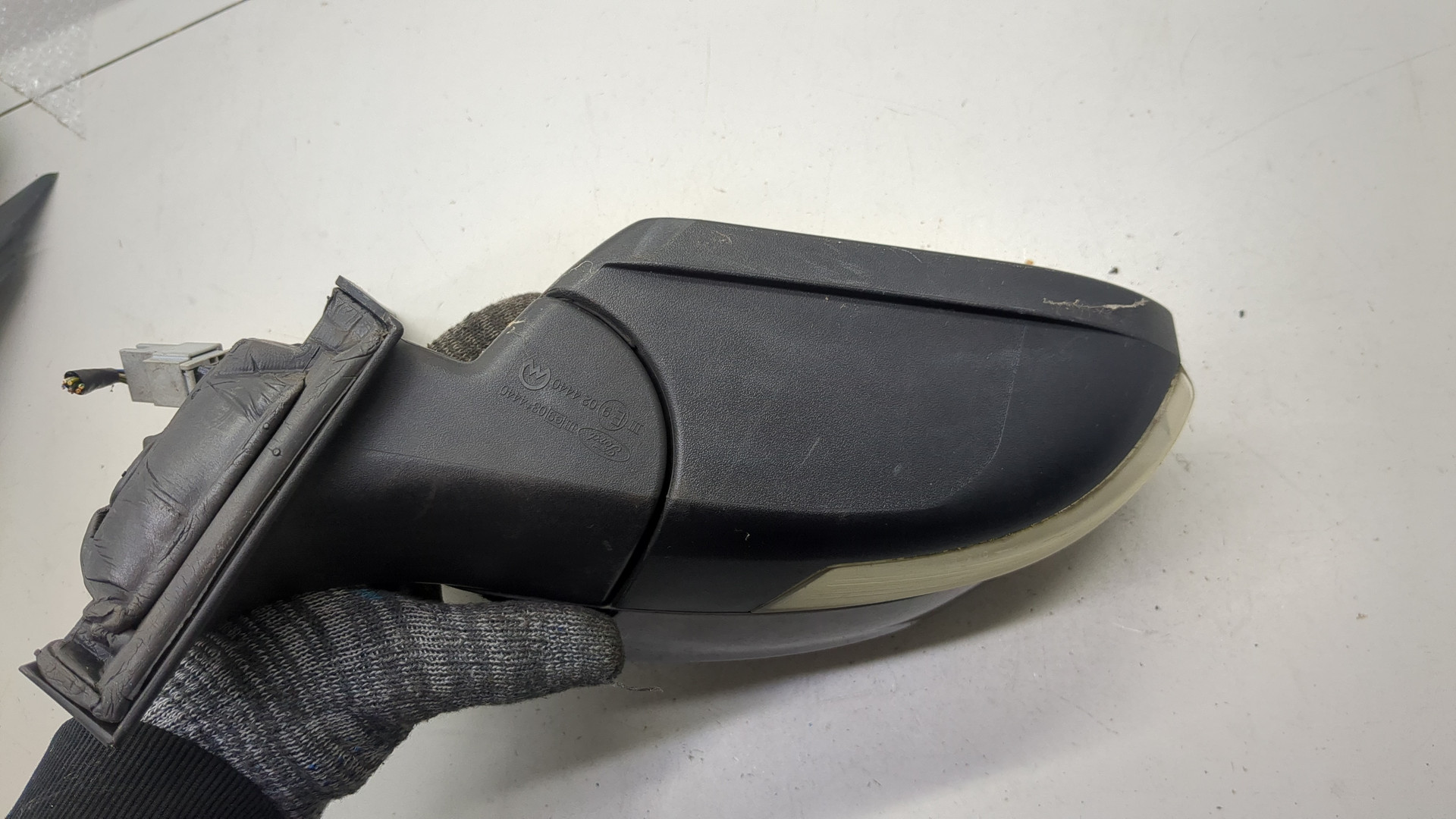 Зеркало правое электрическое